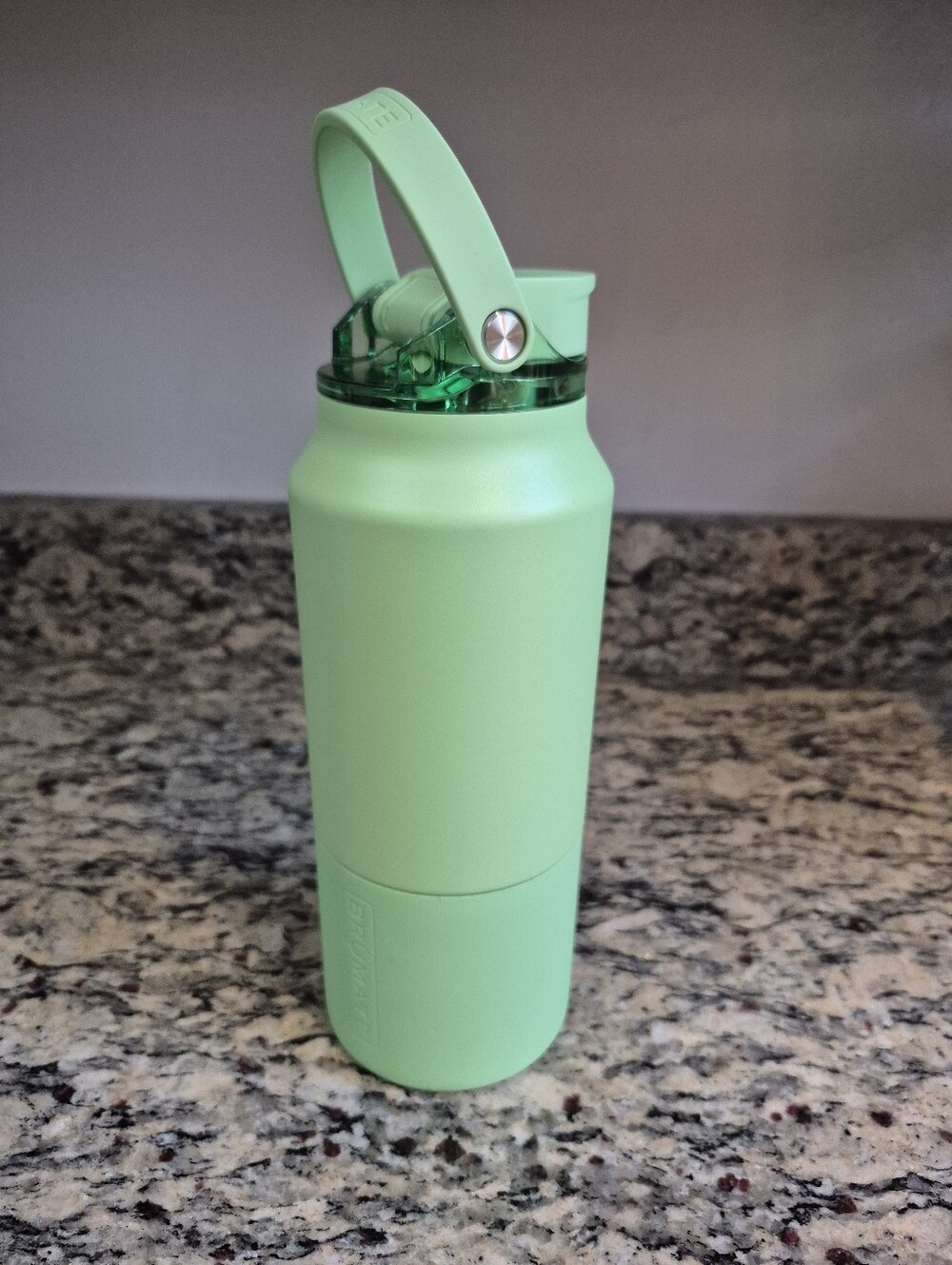 Brumate Rise 35oz In Kiwi - Picture 4 of 8